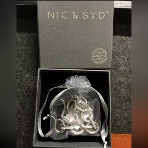 Nic & Syd Women’s Bracelet with Genuine Swarovski Crystals